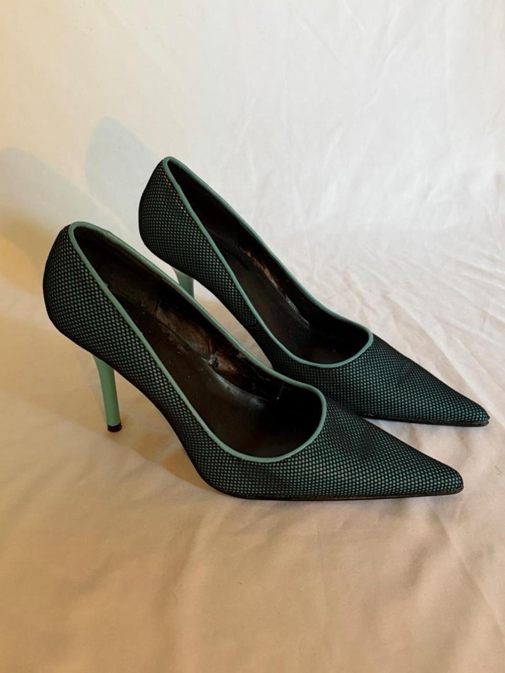 Guess Black Pointed Stiletto Pumps with Teal Trim